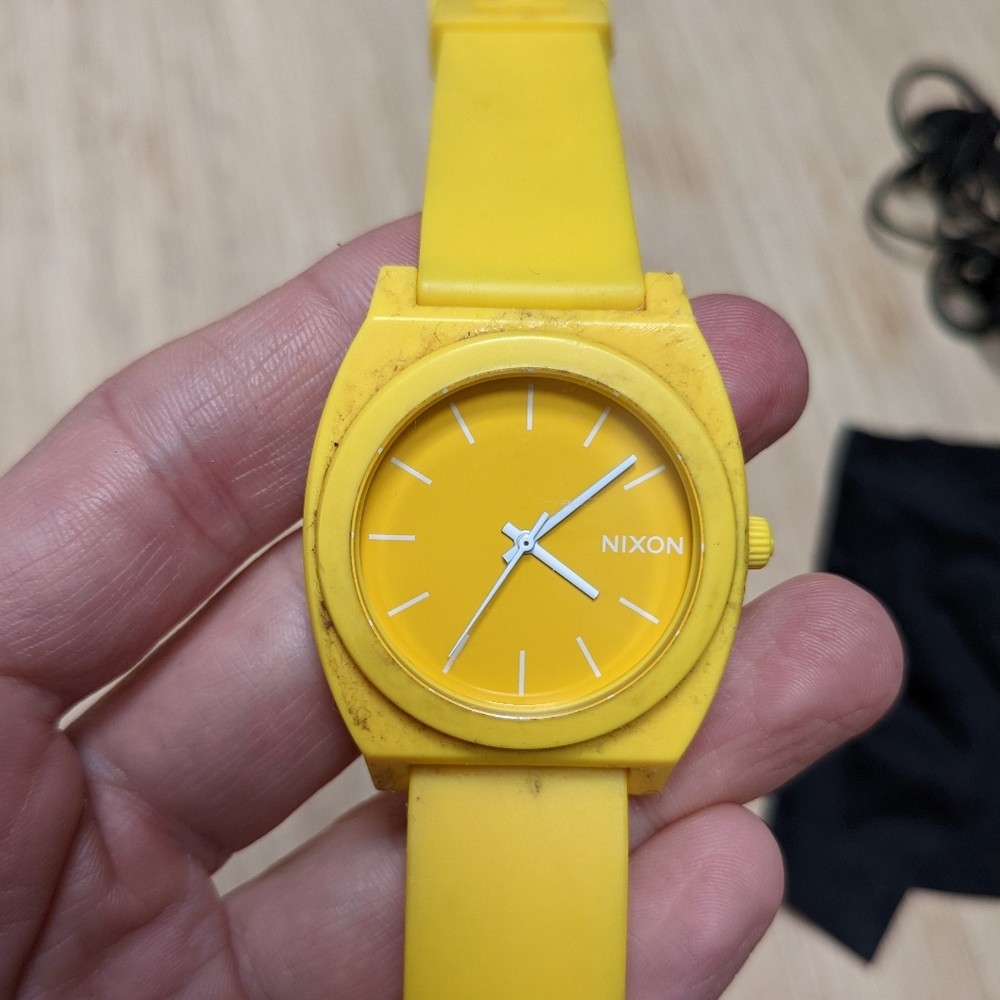 Nixon rubber silicone the time teller p minimal watch